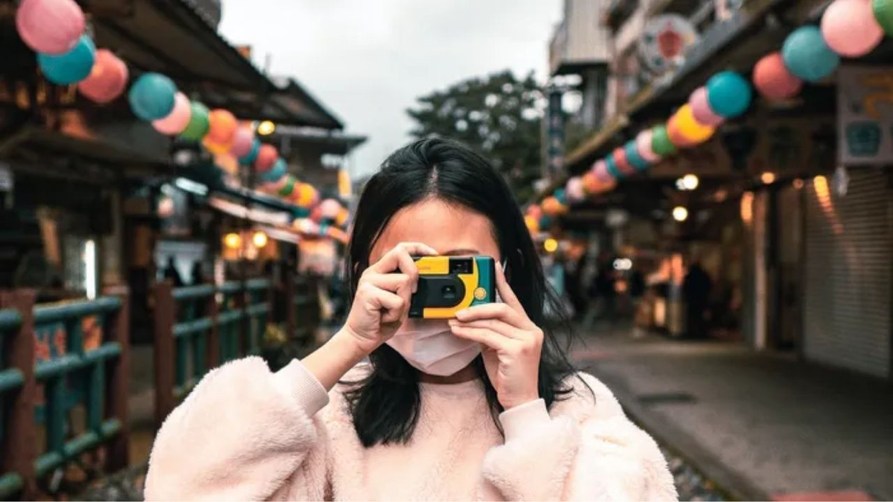 The Benefits of Using Bulk Disposable Cameras for Events and Travels