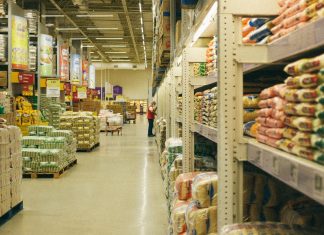 Rack Manufacturer Tips: Risks From Rack Collapse